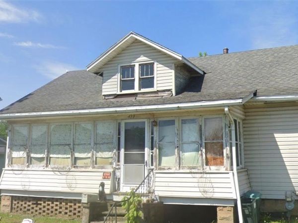 422 Mckinley Avenue , Newcomerstown, OH 43832