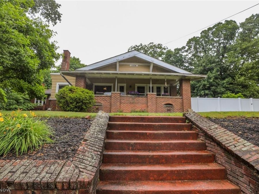1104 N Howard Street , Akron, OH 44310 Photo 1