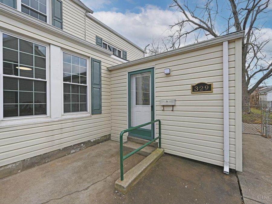 329 Walnut Street, Reading, OH 45215 Photo 5