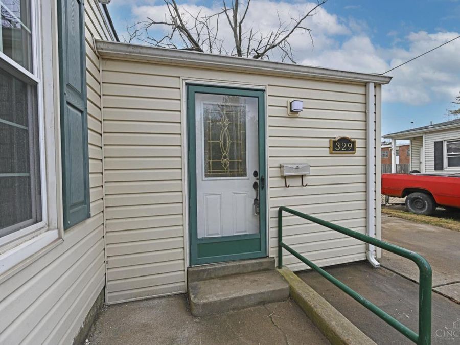 329 Walnut Street, Reading, OH 45215 Photo 6