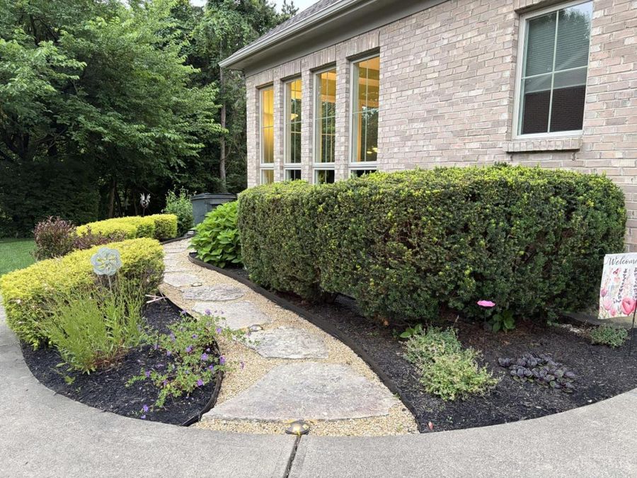 1417 Grand Oaks Drive, Anderson Township, OH 45255 Photo 2