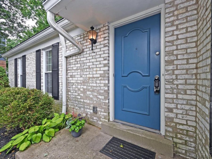 1817 Loisdale Court, Anderson Township, OH 45255 Photo 2