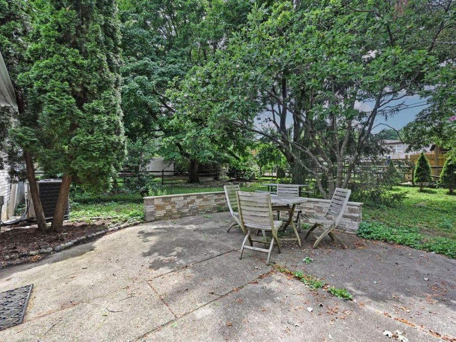 1817 Loisdale Court, Anderson Township, OH 45255 Photo 38