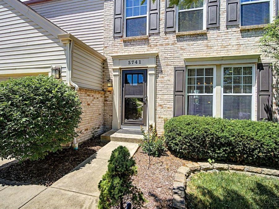 5741 Sawyers Mill Drive, Middletown, OH 45042 Photo 4