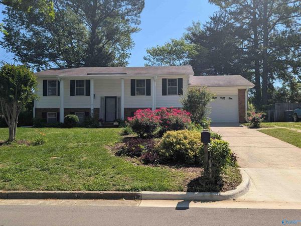 11007 Crestfield Drive, Huntsville, AL 35803