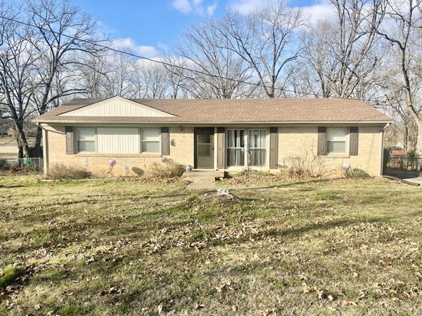 1368 Saint Anne St , Lewisburg, TN 37091