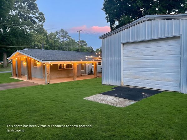 1612 Tennessee St , Sheffield, AL 35660