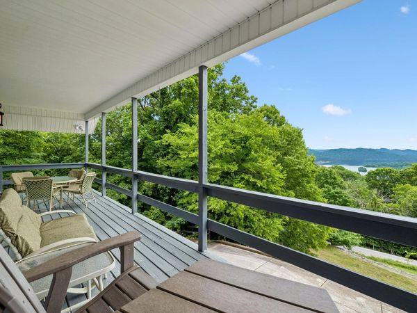 8 Matthews Mountain Ln , Carthage, TN 37030