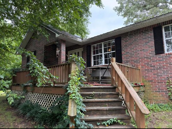 2923 Arkansas 58, Melbourne, AR 72556