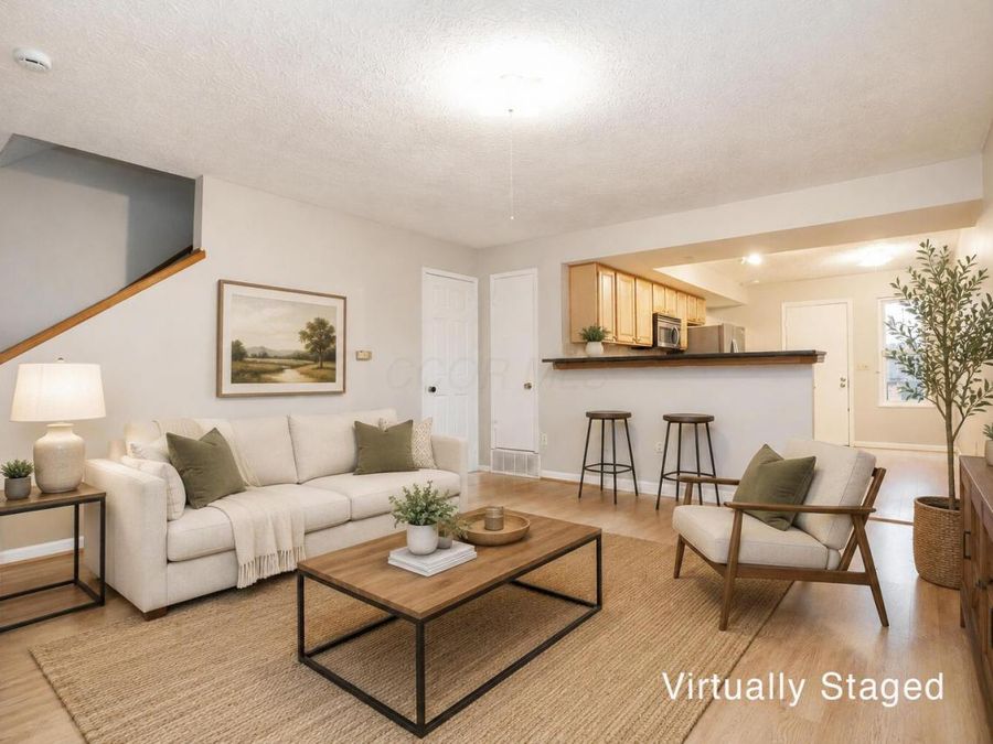 3246 Summerdale Lane , Unit 34, Columbus, OH 43221 Photo 1