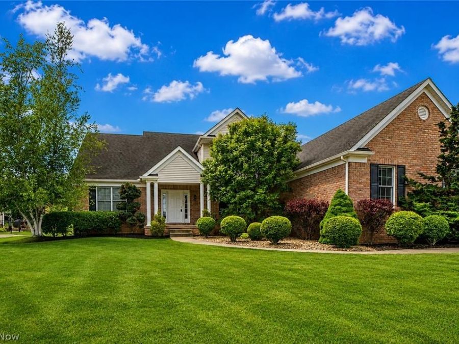 1204 Stone Crossing Street NE, Canton, OH 44721 Photo 1