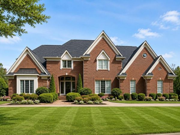 2546 INGLESIDE FARM RD W, Germantown, TN 38139