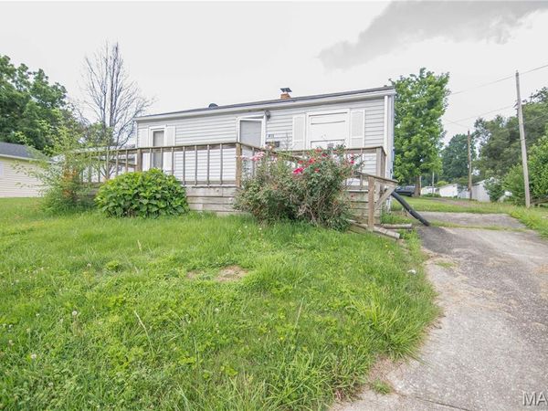 415 N Locust Street , Vandalia, IL 62471
