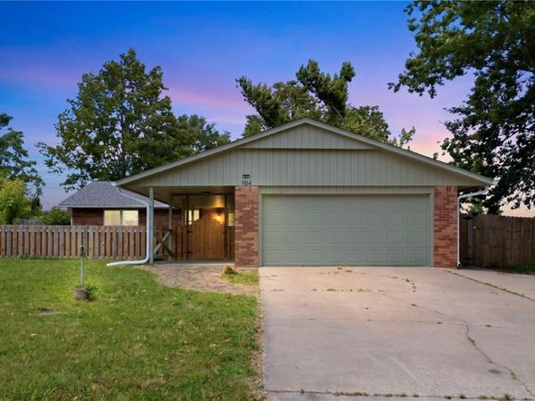 504 S 11th Place , Rogers, AR 72756