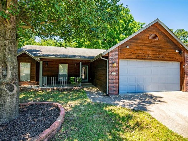 1857 N Albany Lane , Fayetteville, AR 72704
