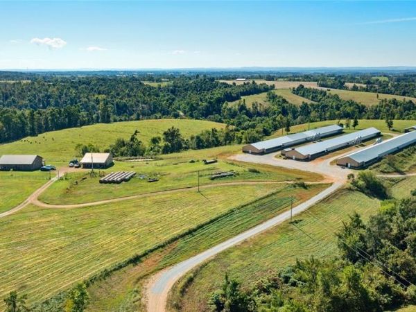 3115 Highway 127 , Rogers, AR 72756