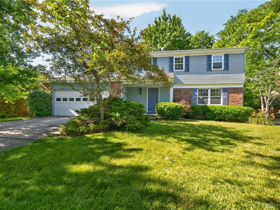 621 Glensprings Drive, Springdale, OH 45246 Photo 1