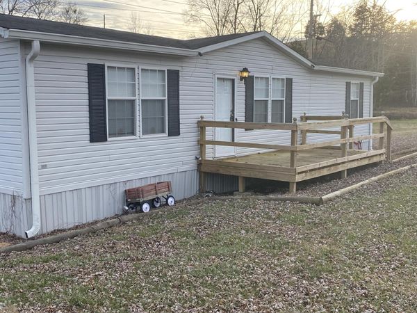 8697 Tazewell Highway, Sneedville, TN 37869