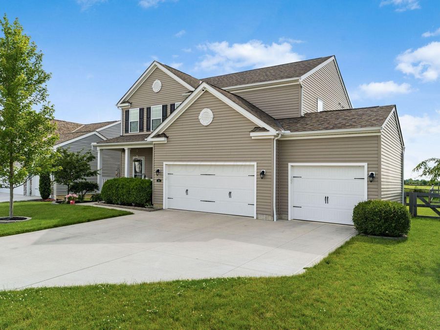 213 Red Oak Pass , Commercial Point, OH 43116 Photo 1