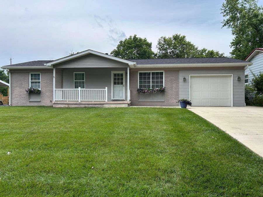 16 Coventry Drive , Chillicothe, OH 45601 Photo 1