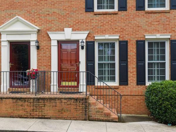 112 Mount Vernon Circle, Atlanta, GA 30338