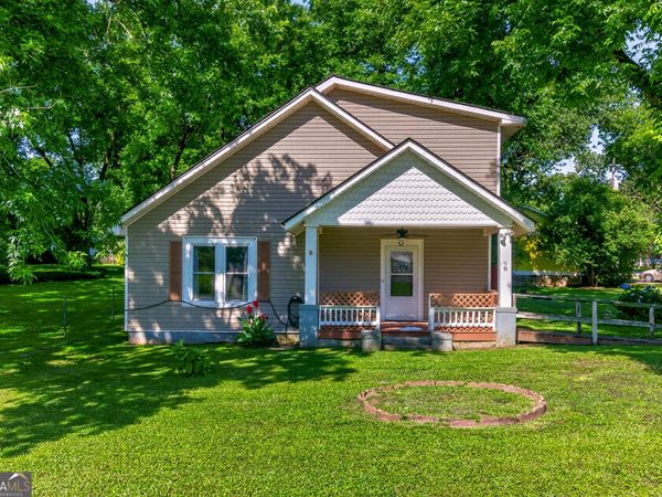 98 S 5th Street, Colbert, GA 30628