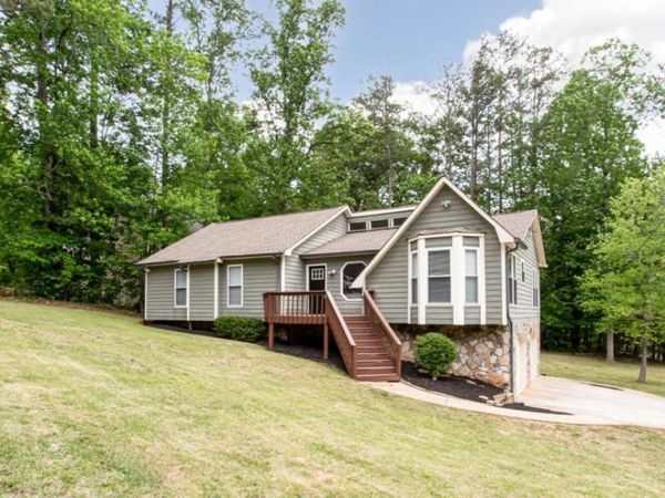 4909 Millen Drive SE, Mableton, GA 30126