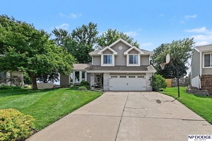 602 N 151 Circle, Omaha, NE 68154