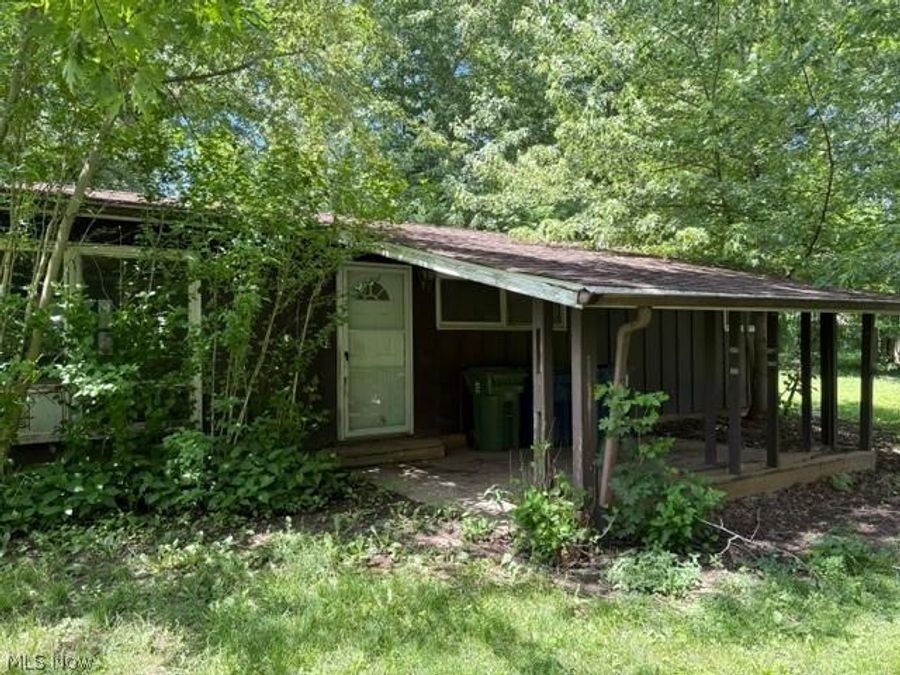 2033 Scenic Way , Akron, OH 44312 Photo 1