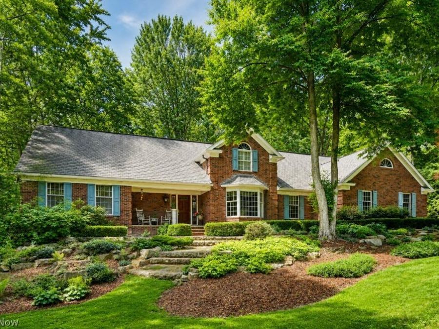 3807 Mapleleaf Hill , Bath, OH 44333 Photo 1