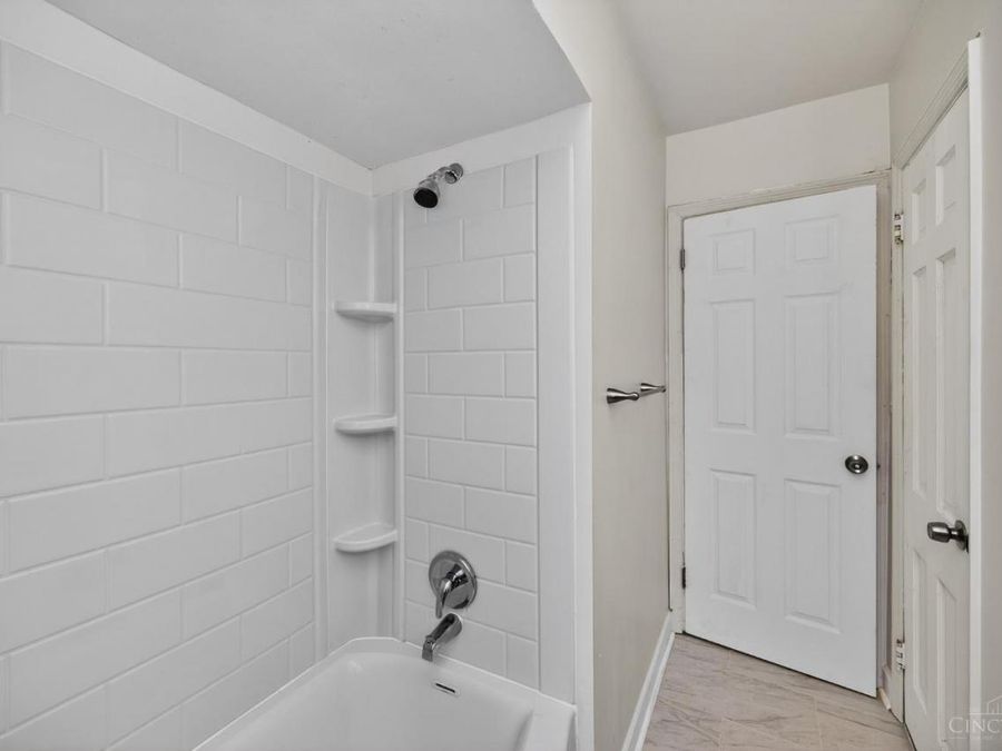 3452 Robb Avenue, Cheviot, OH 45211 Photo 8