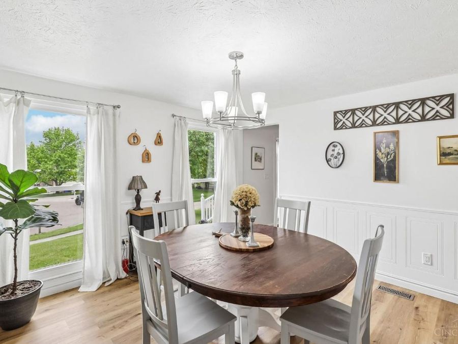 247 Heathrow Court, Hamilton, OH 45013 Photo 11