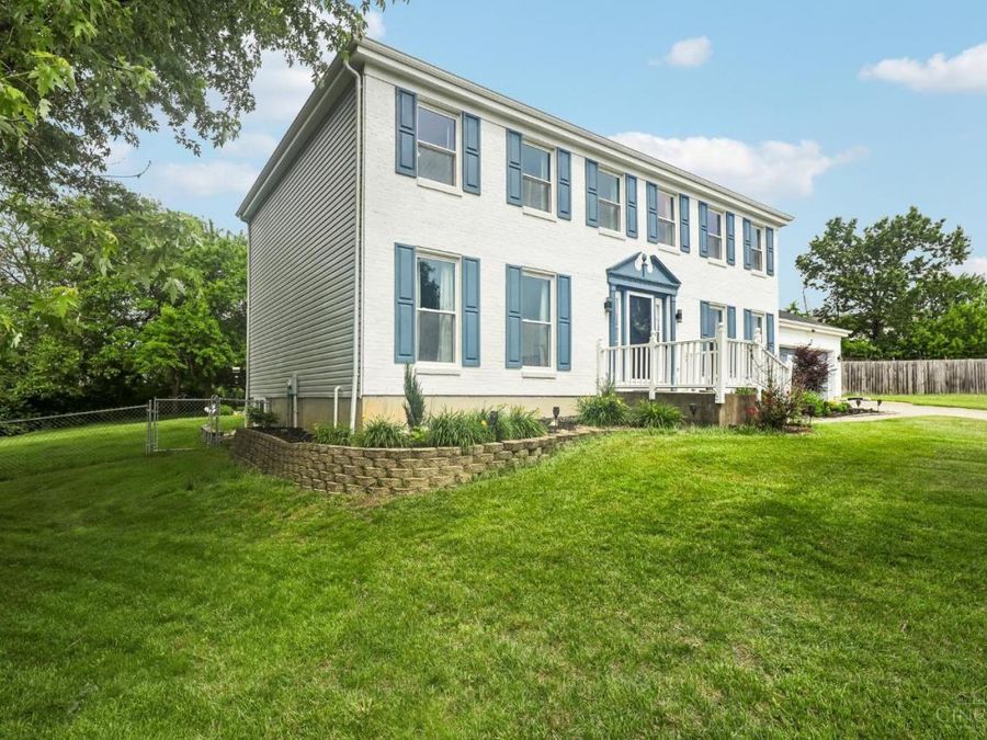 247 Heathrow Court, Hamilton, OH 45013 Photo 3