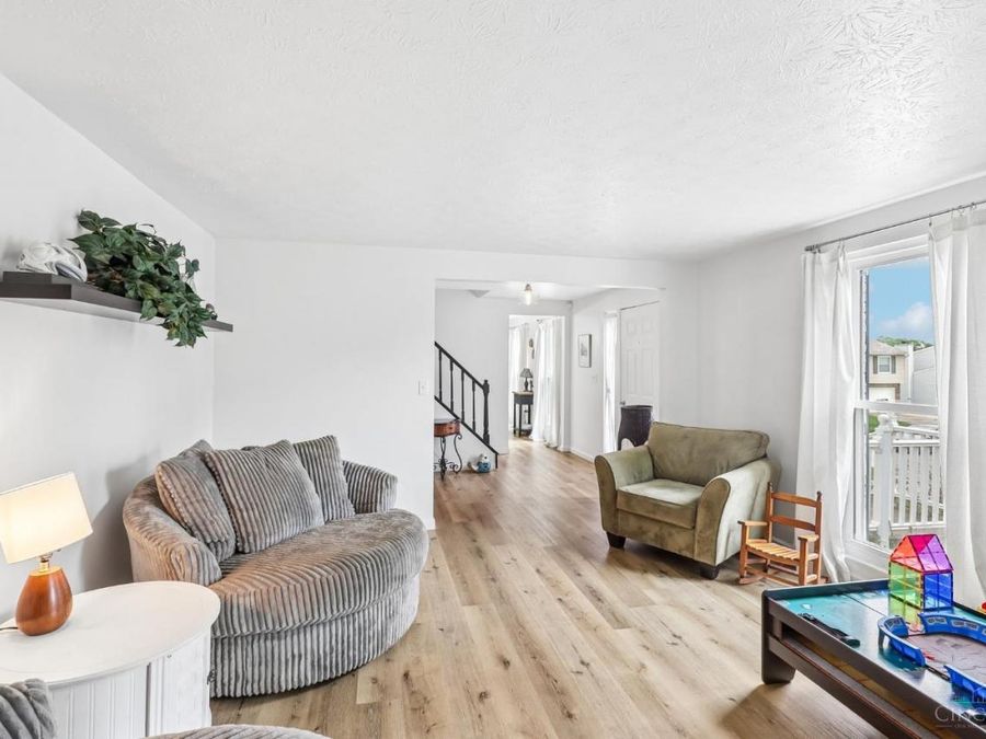 247 Heathrow Court, Hamilton, OH 45013 Photo 8