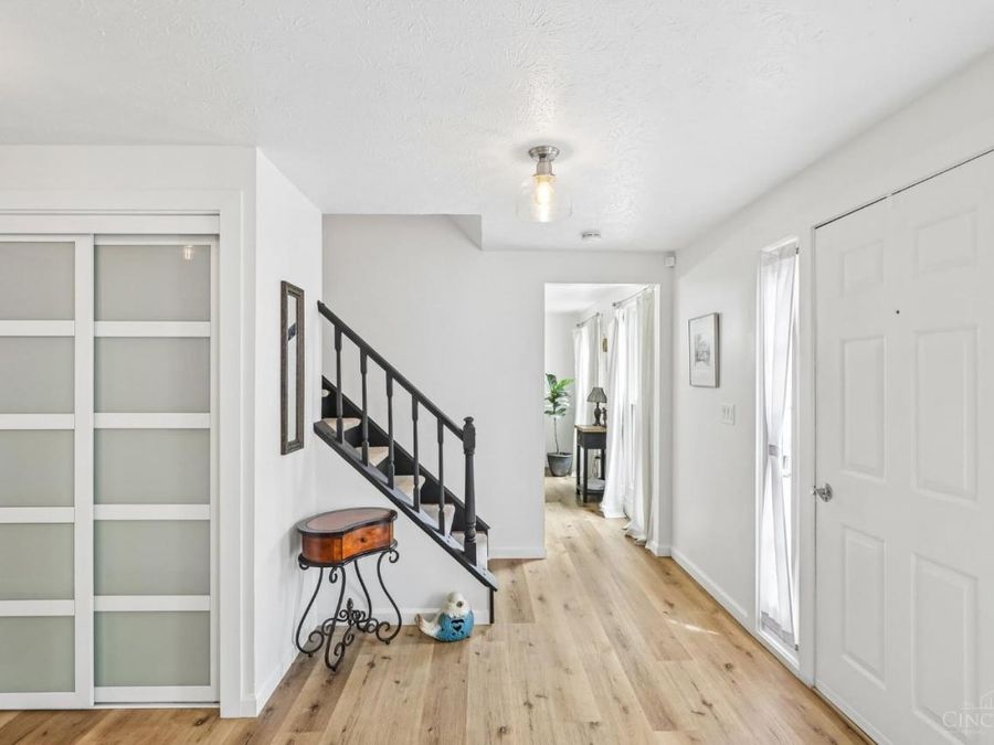 247 Heathrow Court, Hamilton, OH 45013 Photo 9