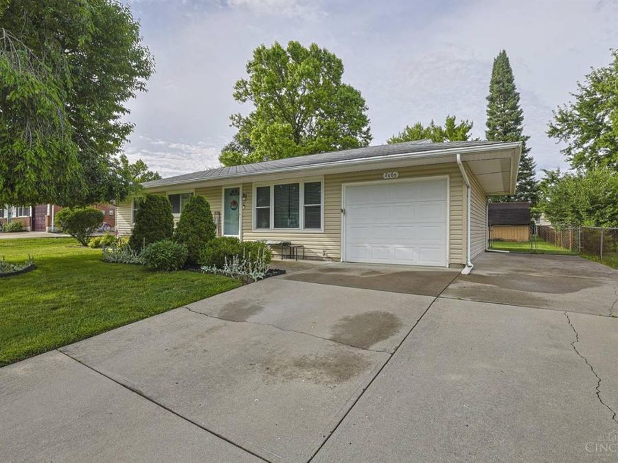 2465 Horning Drive, Fairfield, OH 45014 Photo 2