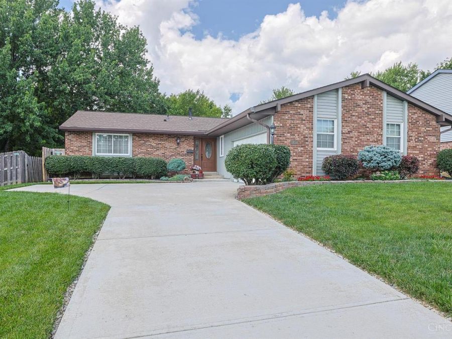 1858 Fallbrook Lane, Springfield Township, OH 45240 Photo 1