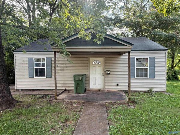 920 Fairway Drive, Huntsville, AL 35816