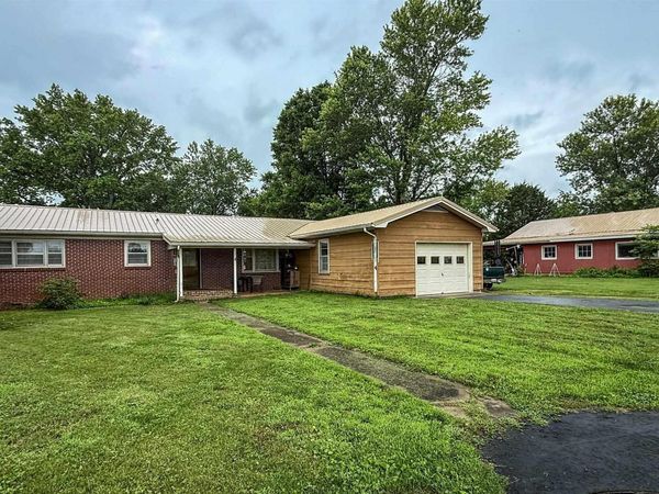 283 Old Huntsville Road, Fayetteville, TN 37334
