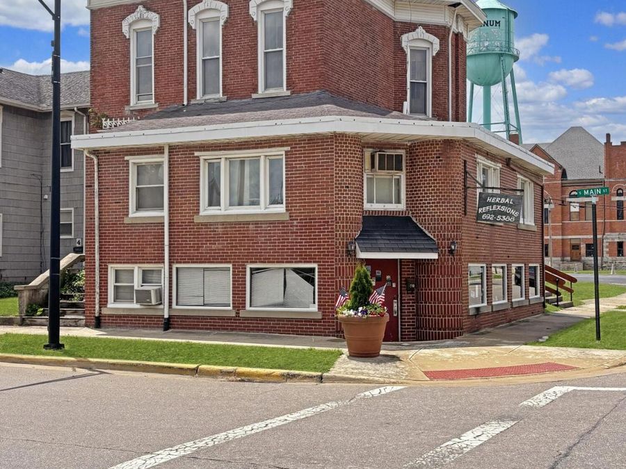 2 S MAIN, Arcanum, OH 45304 Photo 1