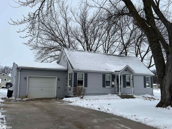 612 8th St. N., Humboldt, IA 50548