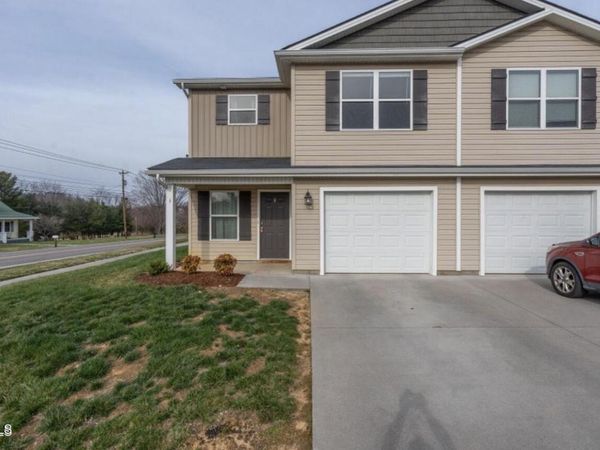 2927 Watauga Road, Unit 1, Johnson City, TN 37601