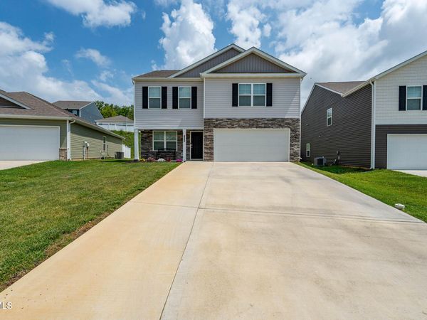 1230 Cherry Grove, Greeneville, TN 37745