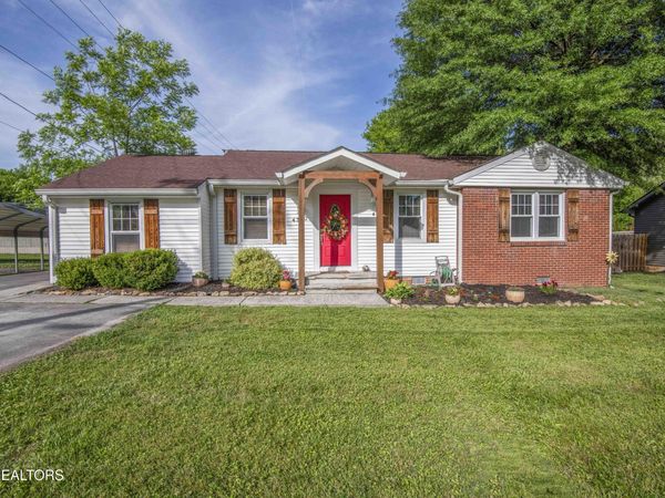 437 Fairlawn Circle, Maryville, TN 37801