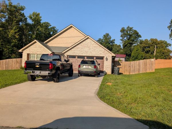 2643 Best Rd, Maryville, TN 37803