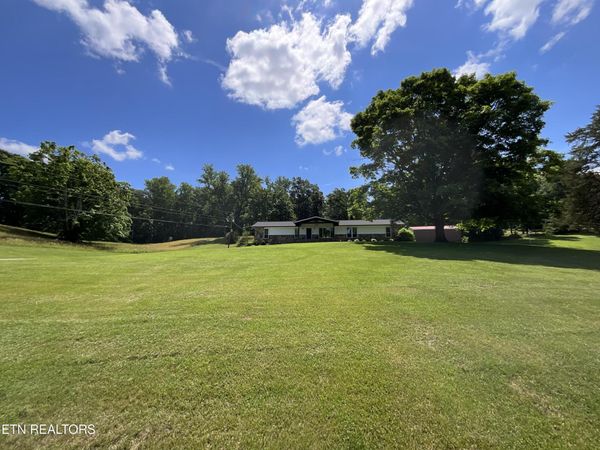 1295 Ailor Gap Rd, Luttrell, TN 37779