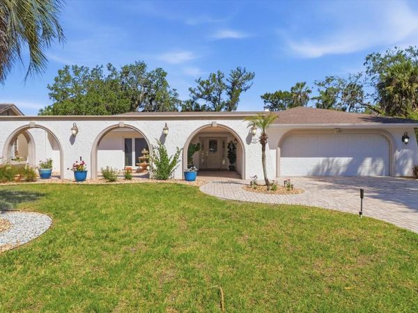 11857 W RIVERHAVEN DRIVE , HOMOSASSA, FL 34448