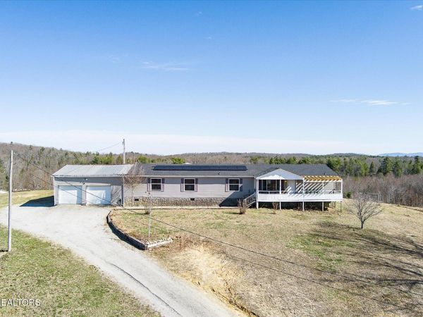 102 Flat Rock Rd , Deer Lodge, TN 37726