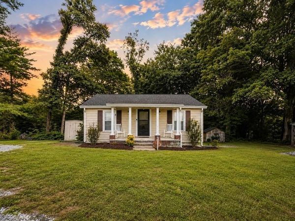1298 Creek Rd , Smithville, TN 37166