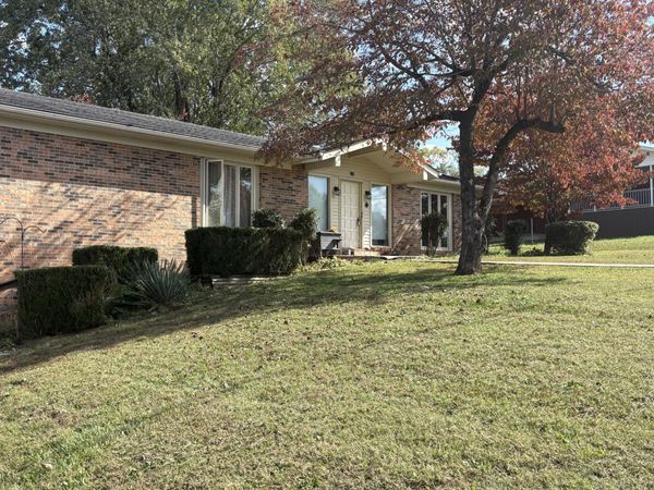 128 N Turner Dr , Sparta, TN 38583